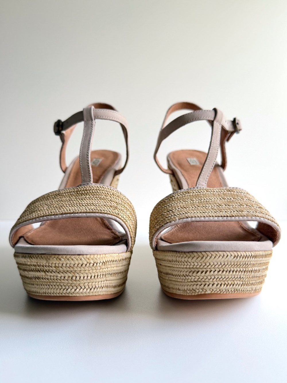 Ugg Australia Women's Fitchie Leather T-Strap Wedge Sandals - Picture 3 of 11